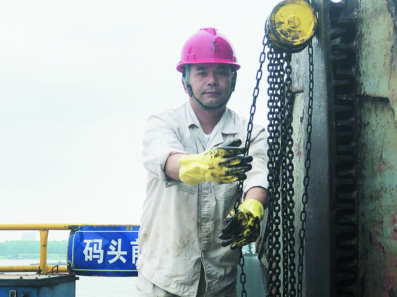 s入選江西勞模李曉明維修門機抓斗4_meitu_1.jpg